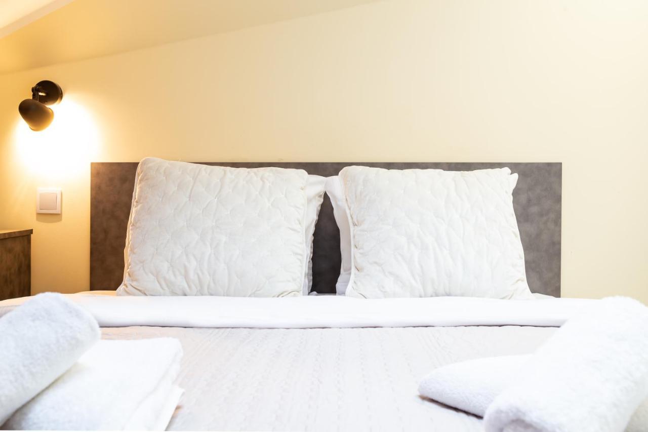 קרקוב Househost Apartment:Bracka 3/15A מראה חיצוני תמונה