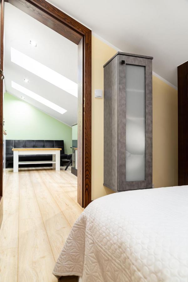 קרקוב Househost Apartment:Bracka 3/15A מראה חיצוני תמונה